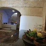 Il Cedrangolo House Tree