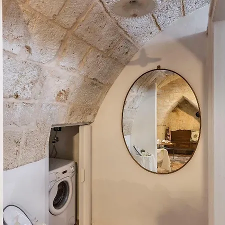 Apartman Il Cedrangolo House Tree