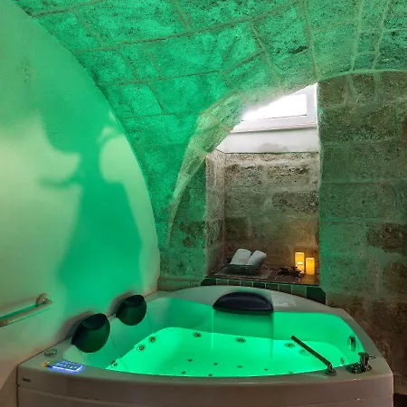 Apartman Il Cedrangolo House Tree